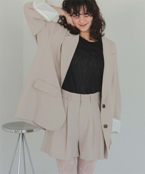 titivate(ティティベイト)の「ツータックショートパンツ(その他パンツ・レディース・ブラック/ライトカーキ/ライトベージュ・L/M/S)」の14枚目の写真