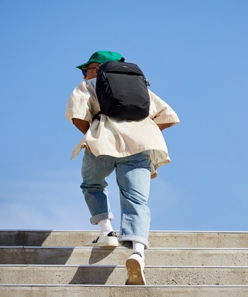 entre square(アントレスクエアー)の「Bellroy/バックパック/リュックサック Lite Ready Pack クレイ(廃盤カラー)(バックパック/リュック・レディース・レンガ・ONE SIZE)」の11枚目の写真