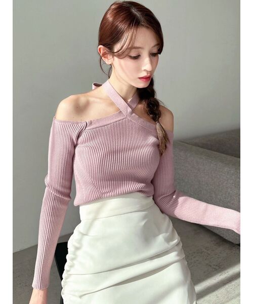 RESEXXY（リゼクシー）の「ホルターネックニットトップス（ニット/セーター・レディース・ホワイト/ピンク/ブラック・FREE）」の5枚目の写真