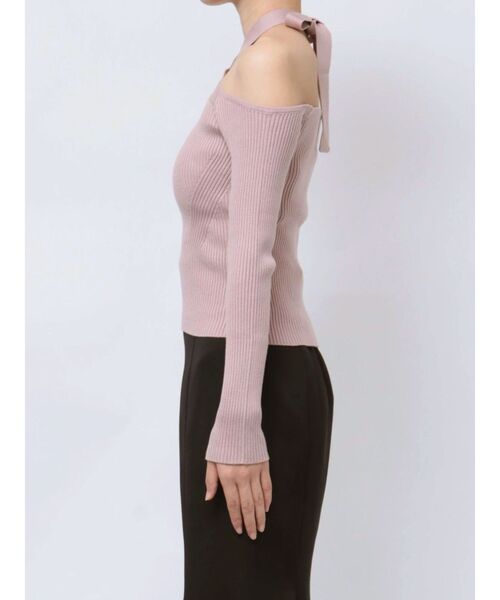 RESEXXY（リゼクシー）の「ホルターネックニットトップス（ニット/セーター・レディース・ホワイト/ピンク/ブラック・FREE）」の9枚目の写真