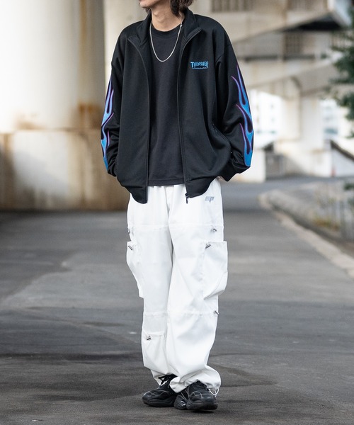 JOHN'S CLOSET(ジョンズクローゼット)の「【13】コード使い バリエーションシルエット ストレッチカーゴパンツ(カーゴパンツ・メンズ・ブラック/オフホワイト・MEDIUM/LARGE)」の8枚目の写真