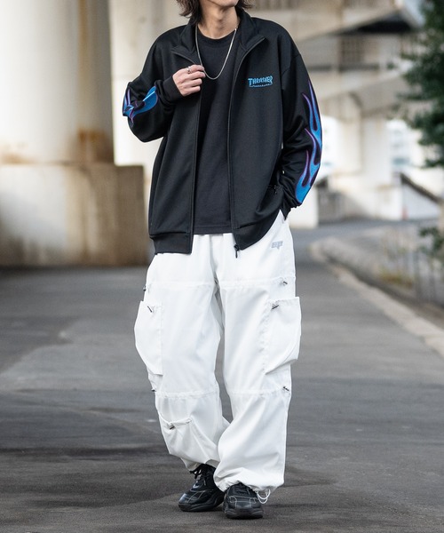 JOHN'S CLOSET(ジョンズクローゼット)の「【13】コード使い バリエーションシルエット ストレッチカーゴパンツ(カーゴパンツ・メンズ・ブラック/オフホワイト・MEDIUM/LARGE)」の9枚目の写真
