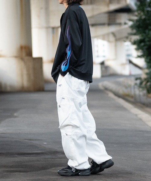 JOHN'S CLOSET(ジョンズクローゼット)の「【13】コード使い バリエーションシルエット ストレッチカーゴパンツ(カーゴパンツ・メンズ・ブラック/オフホワイト・MEDIUM/LARGE)」の10枚目の写真