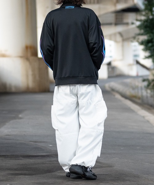 JOHN'S CLOSET(ジョンズクローゼット)の「【13】コード使い バリエーションシルエット ストレッチカーゴパンツ(カーゴパンツ・メンズ・ブラック/オフホワイト・MEDIUM/LARGE)」の11枚目の写真