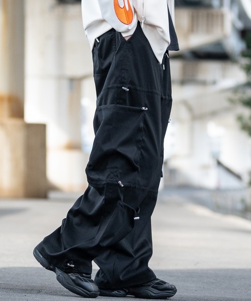 JOHN'S CLOSET(ジョンズクローゼット)の「【13】コード使い バリエーションシルエット ストレッチカーゴパンツ(カーゴパンツ・メンズ・ブラック/オフホワイト・MEDIUM/LARGE)」の15枚目の写真
