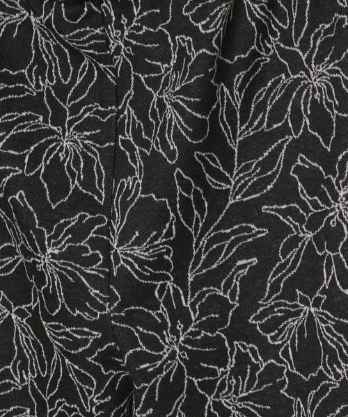 花草20 JEANASIS（ジーナシス）の「フラワーカットジャガードパンツ