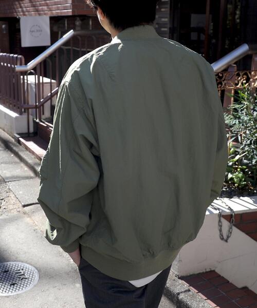 BACK NUMBER(バックナンバー)の「BACK NUMBER(バックナンバー)【メンズ】ライトMA-1ジャケット(ミリタリージャケット・メンズ・ベージュ/オリーブ・M/L/XL)」の19枚目の写真