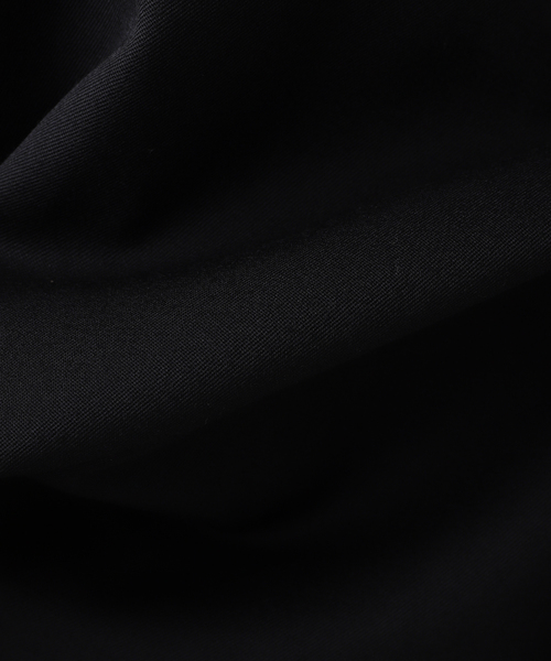 sulvam（サルバム）の「【SULVAM / サルバム】イージーハーフスラックス（その他パンツ・メンズ・ブラック・MEDIUM）」の2枚目の写真