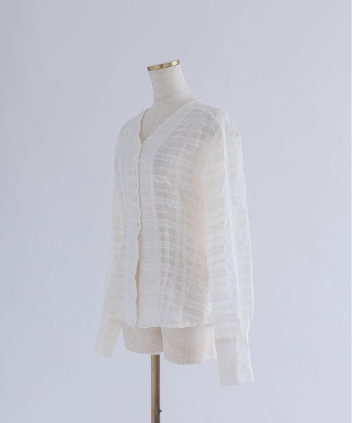 EN NEUME(エンノイム)の「Crinkle Blouse(シャツ/ブラウス・レディース・ブラック/オフホワイト/ネイビー・FREE)」の22枚目の写真