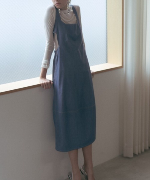 Muel Chic(ミュエルシック)の「Kelsey softl denim OP ケルシーソフトデニムワンピース(ワンピース・レディース・ライトインディゴブルー/ダークインディゴブルー/ブラック・FREE)」の22枚目の写真