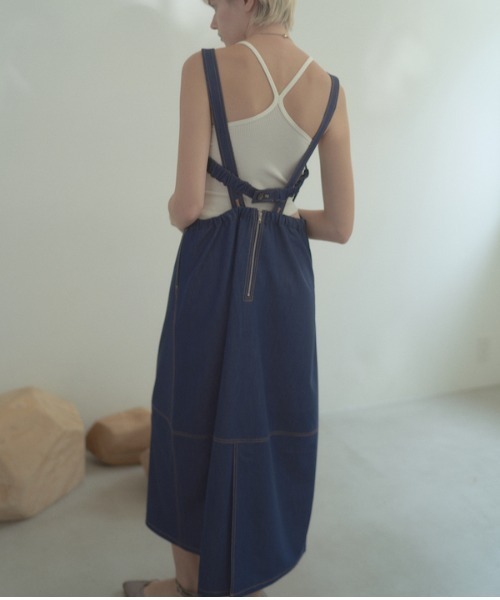 Muel Chic(ミュエルシック)の「Kelsey softl denim OP ケルシーソフトデニムワンピース(ワンピース・レディース・ライトインディゴブルー/ダークインディゴブルー/ブラック・FREE)」の6枚目の写真