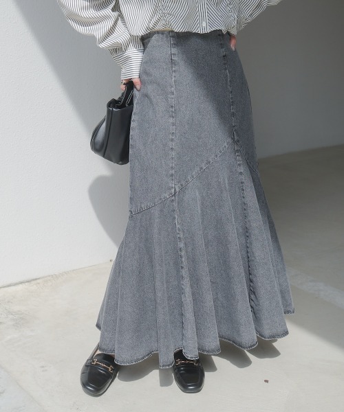 Bab（バブ）の「8ozケミカルデニム変形マーメイドスカート（デニムスカート・レディース・ブルー/ブラック・M）」の8枚目の写真