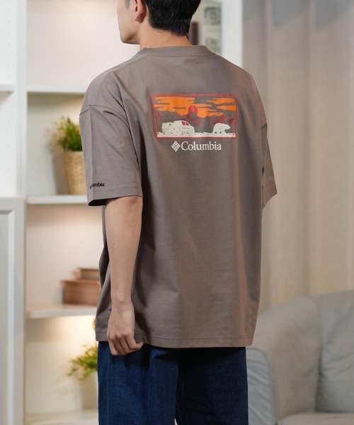 Columbia（コロンビア）の「【ムラサキスポーツ限定】columbia/コロンビア オーバーサイズTシャツ 半袖T UVケア バックプリント PM4502（Tシャツ/カットソー・メンズ・ブラウン系その他2/ブラック×ブルー/ホワイト×グレー/ブラウン系その他/チャコールグレー×パープル/チャコールグレー×ブラック/ブラック×グレー/ホワイト系その他/ホワイト×イエロー/ブラック×ピンク/ベージュ系その他/グリーン系その他・S/M/L/XL）」の9枚目の写真