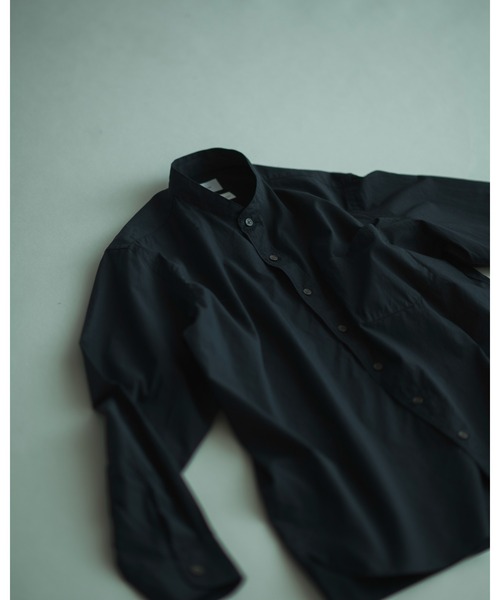 ADAM ET ROPE'（アダムエロペ）の「【Sea Island Cotton】バンドカラー シャツ（シャツ/ブラウス・メンズ・ホワイト/ネイビー/サックスブルー・L/M）」の2枚目の写真