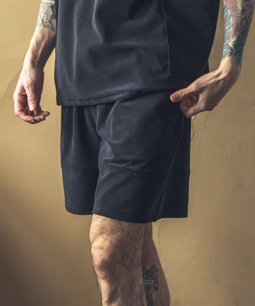 MR.OLIVE(ミスターオリーブ)の「MICRO RESORT PILE / EASY SHORTS(スウェットパンツ・メンズ・ネイビー/ブラック・MEDIUM/LARGE)」の1枚目の写真