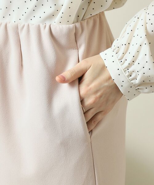 ITS'DEMO(イッツデモ)の「【洗濯機OK/吸水速乾/UVカット】カットジョーゼットスカート(スカート・レディース・ブラック/ナチュラル/レッド系・00)」の20枚目の写真