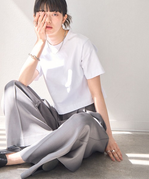 NOGLE(ノグル)の「【NOGLE/ノグル】無地/ステッチコンパクトTEE(Tシャツ/カットソー・レディース・チャコール/グレー系その他2/レッド/ライトグレー/ホワイト系その他/ホワイト/ブラウン系その他/グレー系その他/ブラック/ブラック系その他/ブラウン・FREE)」の2枚目の写真