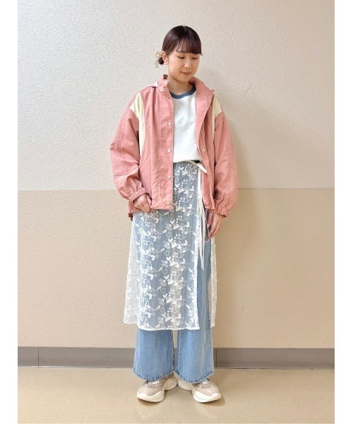 Samansa Mos2(サマンサ モスモス)の「【撥水加工】切替2WAY配色パーカー(ブルゾン・レディース・チャコールグレー/ベージュ/キナリ/ピンク・F)」の8枚目の写真