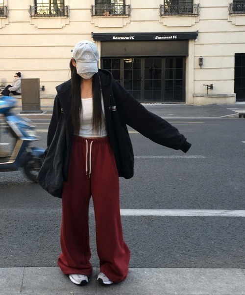 BEIDELLI（ベイデリー）の「[BELLIDE MADE] 2WAYワイドトレーニングパンツ（スウェットパンツ・レディース・グレー/ブラック/ホワイト/レッド/ライトグレー・FREE）」の5枚目の写真