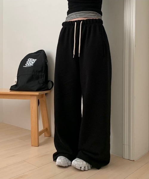 BEIDELLI（ベイデリー）の「[BELLIDE MADE] 2WAYワイドトレーニングパンツ（スウェットパンツ・レディース・グレー/ブラック/ホワイト/レッド/ライトグレー・FREE）」の2枚目の写真