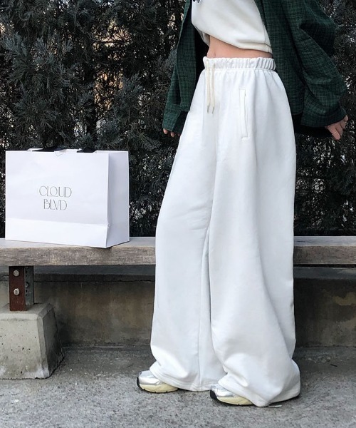 BEIDELLI（ベイデリー）の「[BELLIDE MADE] 2WAYワイドトレーニングパンツ（スウェットパンツ・レディース・グレー/ブラック/ホワイト/レッド/ライトグレー・FREE）」の17枚目の写真