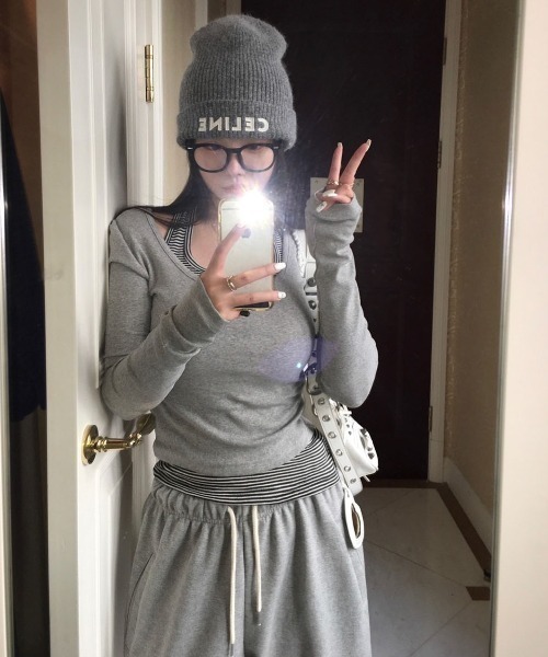 BEIDELLI（ベイデリー）の「[BELLIDE MADE] 2WAYワイドトレーニングパンツ（スウェットパンツ・レディース・グレー/ブラック/ホワイト/レッド/ライトグレー・FREE）」の11枚目の写真