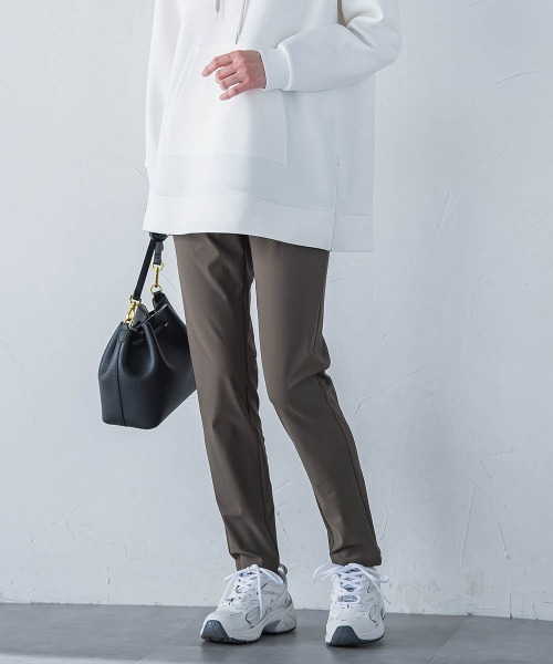 LAUTREAMONT(ロートレアモン)の「【WEB限定】ストレスフリーレギンスパンツ≪3サイズ/紫外線防止/接触冷感洗濯機で洗える≫(その他パンツ・レディース・カーキ/ブラック/ホワイト・9号/7号/11号)」の12枚目の写真