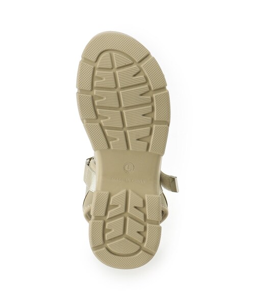 SHOO・LA・RUE（シューラルー）の「【高レビュー】スポーティで上品 大人のためのテープスポサン（サンダル・レディース・ブラック/ゴールド/ナチュラル/シルバー・45/35/25）」の9枚目の写真