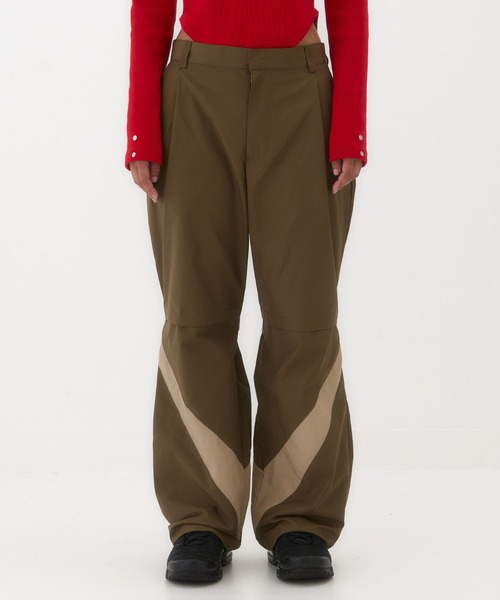 BEEDEN（ビーデン）の「HIGHT WAIST STRIGHT PANTS（その他パンツ・レディース・カーキ/ネイビー・SMALL/MEDIUM）」の2枚目の写真