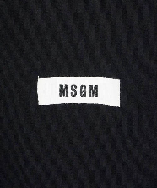 MSGM(エムエスジーエム)の「バックコンシャス Tシャツワンピース(ワンピース・レディース・ブラック/レッド・S)」の6枚目の写真