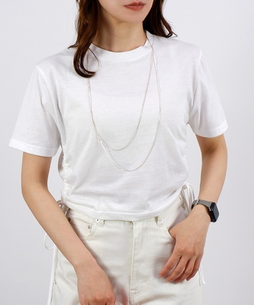 CLOTHY(クロシィ)の「【旬なショート丈トップス!】裾リボンシャーリングTシャツ(Tシャツ/カットソー・レディース・ブラック/その他/チャコールグレー/オフホワイト・MEDIUM/LARGE)」の10枚目の写真