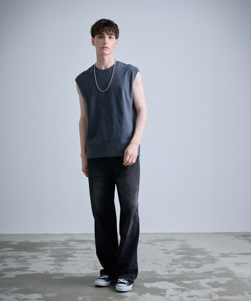 NUMBER (N)INE（ナンバーナイン）の「【NUMBER(N)INE/ナンバーナイン】BASIC HEM PRINTED SLEEVELESS SHIRT / ベーシック ワンポイント ロゴプリント ノースリーブ クルーネックシャツ（Tシャツ/カットソー・メンズ・ブラック/ホワイト/チャコールグレー・M/L/XL）」の3枚目の写真