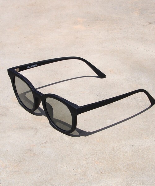 GLOSTER（グロスター）の「【GLOSTER/グロスター】マット加工 フラットサングラス カラーレンズ（サングラス・メンズ・ロイヤルブルー/チャコールグレー/ダークブラウン/ブラック/ダークグリーン・FREE）」の3枚目の写真