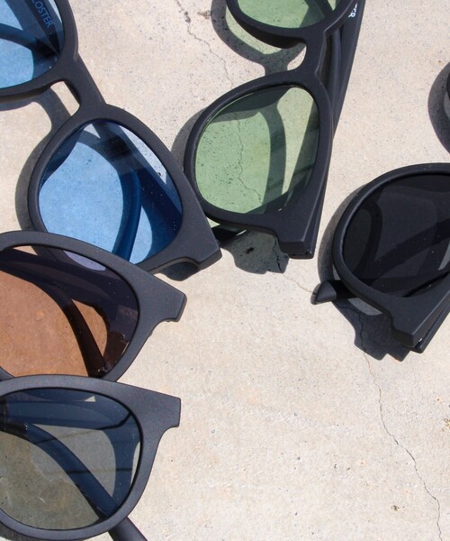 GLOSTER（グロスター）の「【GLOSTER/グロスター】マット加工 フラットサングラス カラーレンズ（サングラス・メンズ・ロイヤルブルー/チャコールグレー/ダークブラウン/ブラック/ダークグリーン・FREE）」の15枚目の写真