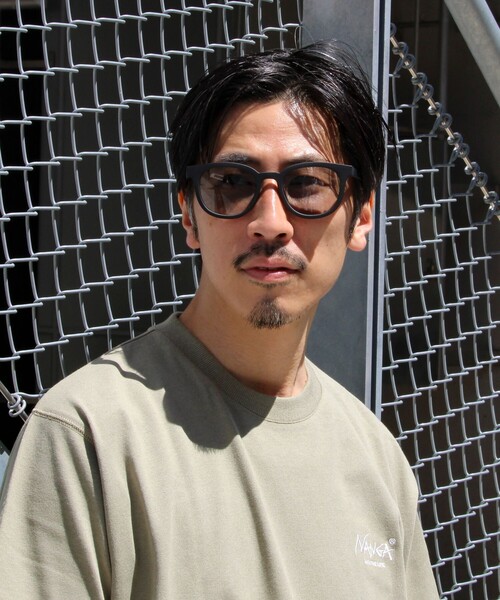 GLOSTER（グロスター）の「【GLOSTER/グロスター】マット加工 フラットサングラス カラーレンズ（サングラス・メンズ・ロイヤルブルー/チャコールグレー/ダークブラウン/ブラック/ダークグリーン・FREE）」の20枚目の写真