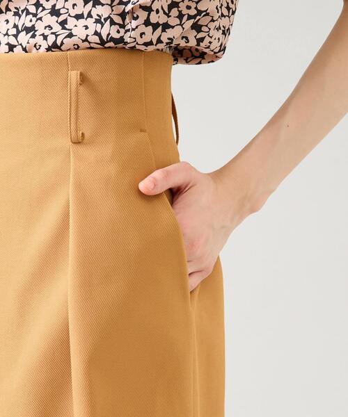 Tiara(ティアラ)の「ゴールドベルトボックススカート(スカート・レディース・オレンジ/ホワイト/ブラック・3/2)」の15枚目の写真