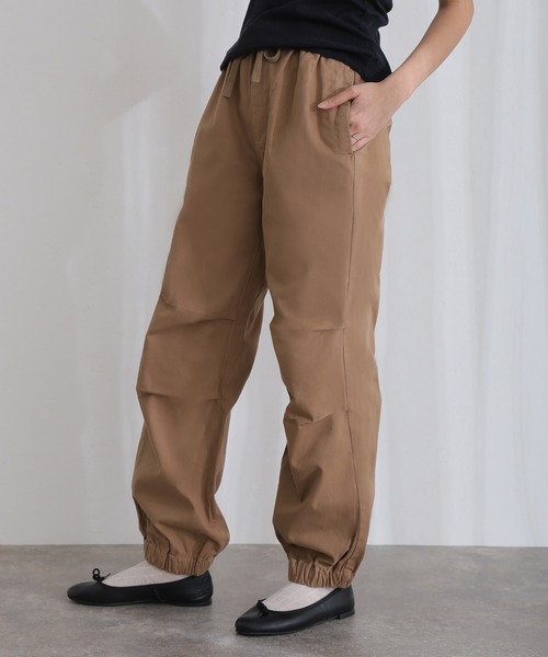 ElegChic(エレグシック)の「リラックスワイド パラシュートパンツ(チノパンツ・レディース・ベージュ/カーキ/ブラック・XXL/XL/L/M/4L)」の5枚目の写真