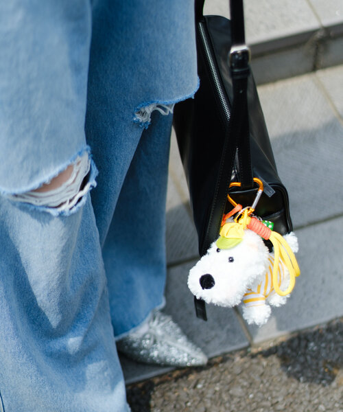 Kastane(カスタネ)の「【so Good SISTERS×Kastane/WEB限定/2WAY】bag&charm SET(ショルダーバッグ・レディース・ホワイト系その他/ブラック系その他/ブラウン系その他/ホワイト系その他2/ブラック系その他2/ブラック系その他3/ブラウン系その他2/ブラウン系その他3・FREE)」の11枚目の写真