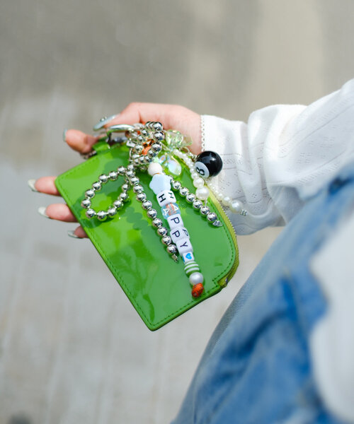 Kastane(カスタネ)の「【so Good SISTERS×Kastane/WEB限定/2WAY】bag&charm SET(ショルダーバッグ・レディース・ホワイト系その他/ブラック系その他/ブラウン系その他/ホワイト系その他2/ブラック系その他2/ブラック系その他3/ブラウン系その他2/ブラウン系その他3・FREE)」の21枚目の写真