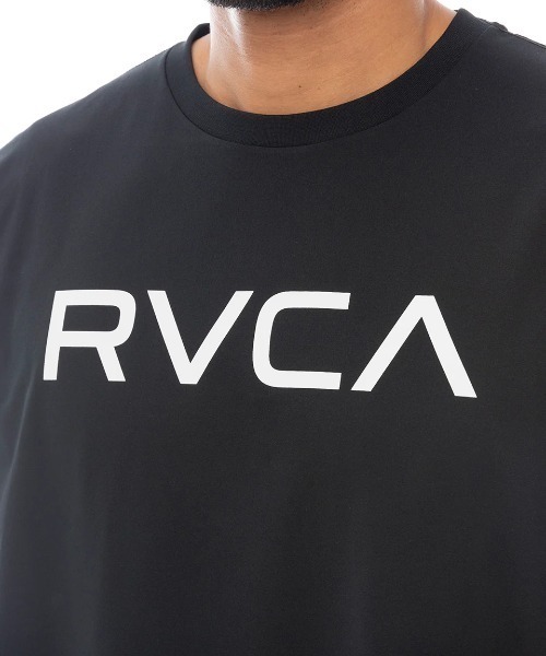 RVCA（ルーカ）の「【RVCA/ルーカ】25SS ESCAPE SFLT/水陸両用UVケア長袖ラッシュガード・サーフロンT(水着)（ラッシュガード・メンズ・ブラック/ホワイト・SMALL/LARGE/MEDIUM）」の6枚目の写真