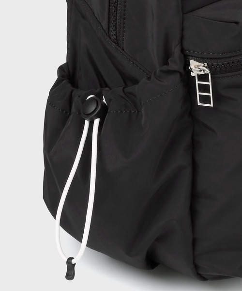 Paul Smith（ポールスミス）の「PSフラッフィー リュック / 555404 WB071R（バックパック/リュック・レディース・ブラック/グレイッシュベージュ・FREE）」の11枚目の写真