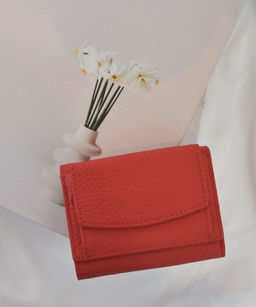 VIBGYOR Women（ヴィブジョー　ウィメン）の「【float】マシュマロタッチ コンパクト シンプル 三つ折り ミニ財布【17色展開】（財布・レディース・アッシュブラウン/エメラルドブルー/ブラック/アイボリー/ベビーピンク/ピンク/グリーン/ライトグリーン/モスグリーン/ワインレッド/ブラウン/レッド/ネイビー/イエロー/オレンジ/インディゴブルー/パープル・FREE）」の15枚目の写真