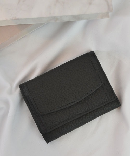 VIBGYOR Women（ヴィブジョー　ウィメン）の「【float】マシュマロタッチ コンパクト シンプル 三つ折り ミニ財布【17色展開】（財布・レディース・アッシュブラウン/エメラルドブルー/ブラック/アイボリー/ベビーピンク/ピンク/グリーン/ライトグリーン/モスグリーン/ワインレッド/ブラウン/レッド/ネイビー/イエロー/オレンジ/インディゴブルー/パープル・FREE）」の20枚目の写真