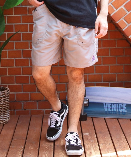 GERRY（ジェリー）の「GERRY ナイロンガーデニングクライミングショートパンツ（その他パンツ・メンズ・ブラック/イエロー系その他/ピンク系その他/その他/グレー系その他/ライトベージュ/オリーブ/エメラルド/ブラック系その他/ダークグリーン/カーキ系2/ブルー/グレー系その他2/グレー系その他3/チャコール/ベージュ/グリーン系その他/カーキ系/ネイビー/インディゴブルー/ブルー系その他/パープル/マスタード/オレンジ/その他2/その他3/ブラウン/ベージュ系その他/グリーン/ライトグリーン/ピンク/レオパード・MEDIUM/X-LARGE/SMALL/LARGE）」の5枚目の写真