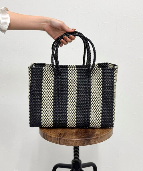 fredy emue(フレディエミュ)の「【MoonBird /ムーンバード】ワイドシェイプメルカドバッグ(かごバッグ・レディース・ホワイト系その他/オフホワイト/ブラック系その他・FREE)」の13枚目の写真