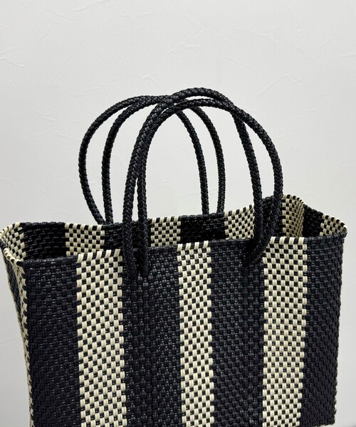 fredy emue(フレディエミュ)の「【MoonBird /ムーンバード】ワイドシェイプメルカドバッグ(かごバッグ・レディース・ホワイト系その他/オフホワイト/ブラック系その他・FREE)」の16枚目の写真