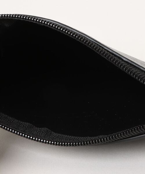 CURI BISCUI（キュリ　ビスキュイ）の「2ポーチセット ワンハンドルバッグ（トートバッグ・レディース・ブラック/シルバー/モカ・FREE）」の10枚目の写真