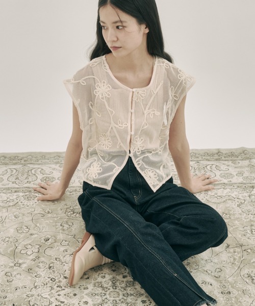 moi tytto（モイテュット）の「コード刺繍レースベスト（ベスト・レディース・ナチュラル・FREE）」の10枚目の写真