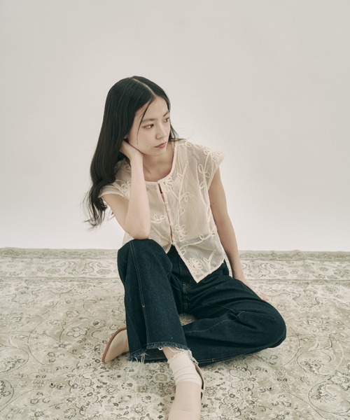 moi tytto（モイテュット）の「コード刺繍レースベスト（ベスト・レディース・ナチュラル・FREE）」の21枚目の写真