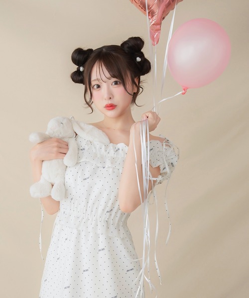 韓国人気 ORDINARY HOLIDAY OFF SHOULDER ONE PIECE チャコール MUSINSA公式 | ORDINARY HOLIDAY Pigment lace-up off-shoulder